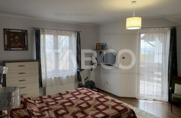 Casa moderna cu 5 camere si teren 500 mp de vanzare in Sura Mica