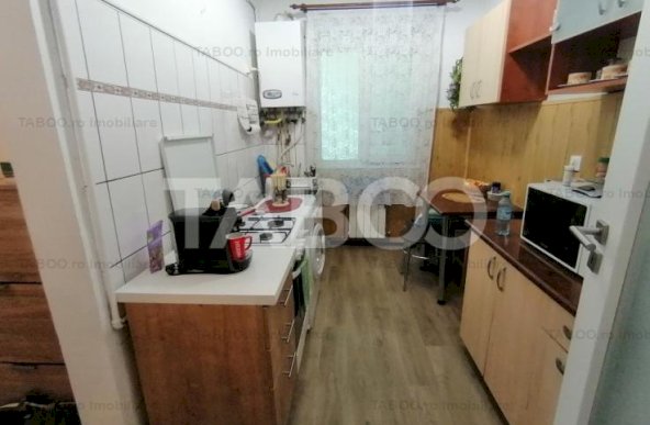 Apartament decomandat de vanzare 47 mpu mobilat renovat Rahovei Sibiu