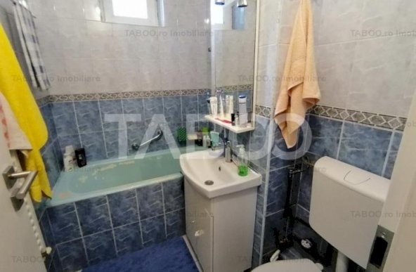 Apartament decomandat de vanzare 47 mpu mobilat renovat Rahovei Sibiu