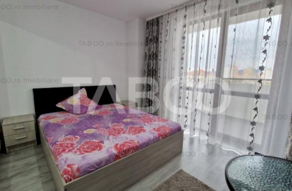 Apartament de închiriat 3 camere balcon parcare lift Doamna Stanca