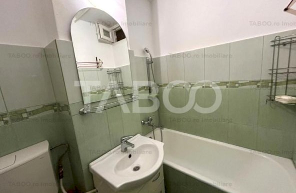 Apartament suprafata utila 49 mp bloc cu lift balcon in zona Rahovei