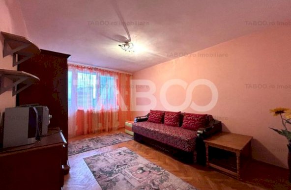 Apartament suprafata utila 49 mp bloc cu lift balcon in zona Rahovei