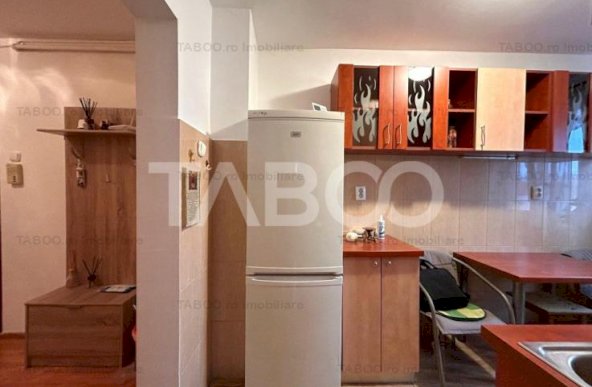 Apartament suprafata utila 49 mp bloc cu lift balcon in zona Rahovei