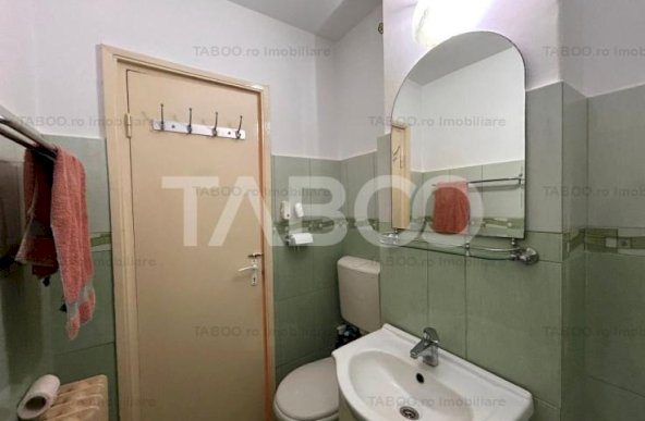 Apartament suprafata utila 49 mp bloc cu lift balcon in zona Rahovei