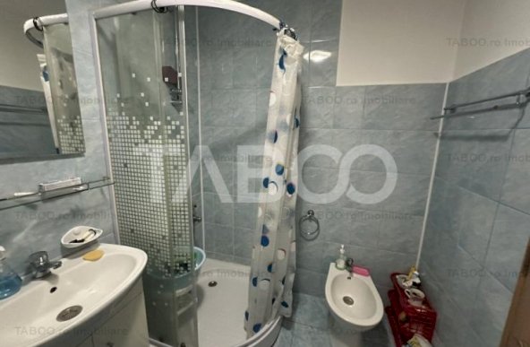 Apartament 2 camere 50 mpu 2 balcone beci etaj 3 Zona Castanului