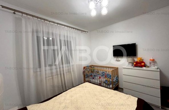 Te muti direct - apartament 3 camere decomandat 57 mpu balcon pivnita