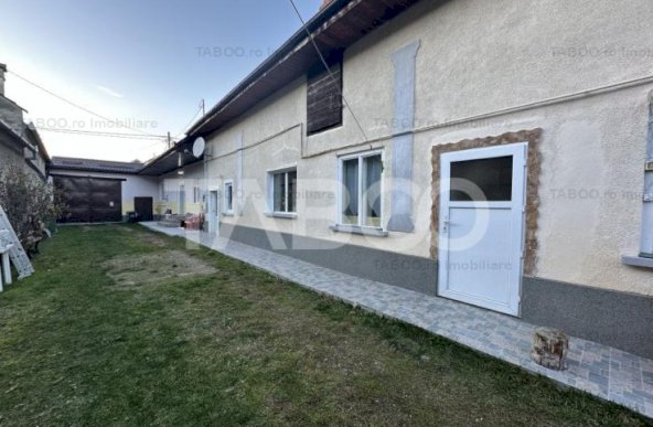 Casa de vanzare 4 camere anexe gospodaresti 884 mp teren in Vad