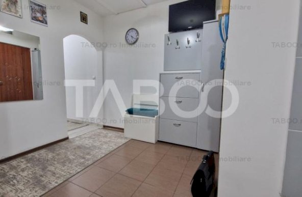 Apartament decomandat 2 camere balcon langa scoala Terezian