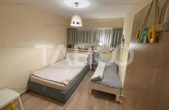 Apartament spatios de vanzare cu 3 camere Cartierul Arhitectilor