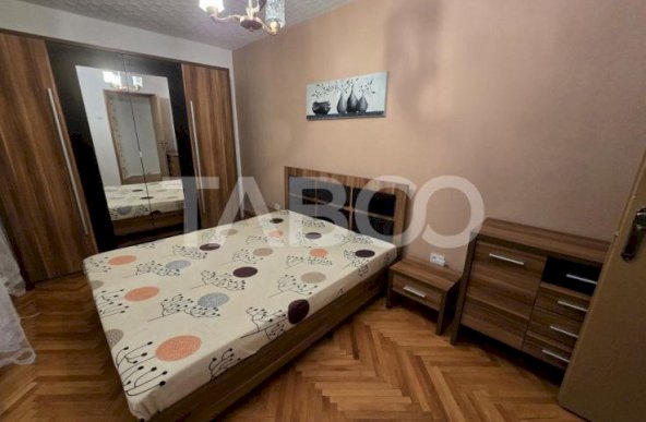 Apartament decomandat de vanzare cu 2 camere balcon boxa Vasile Aaron