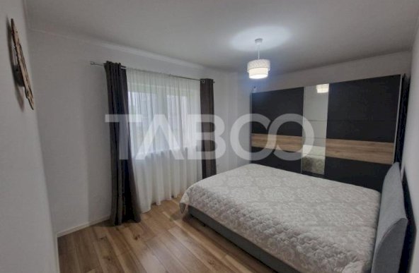 Apartament 3 camere 72 mp utili -balcon si parcare - zona Kogalniceanu