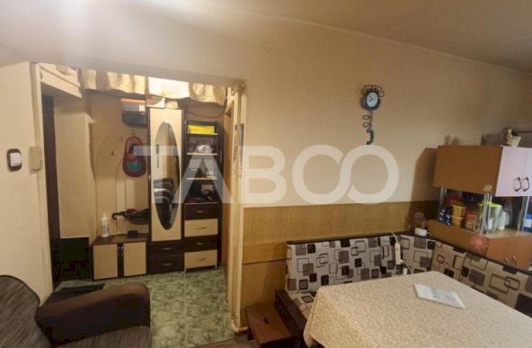 Apartament 3 camere 64mp utili mobilat utilat balcon Cetate Alba Iulia