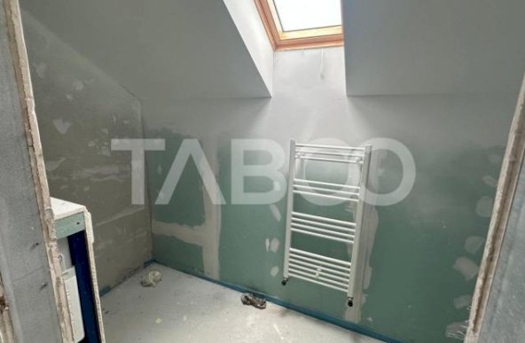 Apartament 3 camere 85 mpu balcon si parcare inclusa in pret 