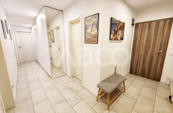 Apartament 3 camere 2 bai de vanzare zona Tractorul loc de parcare