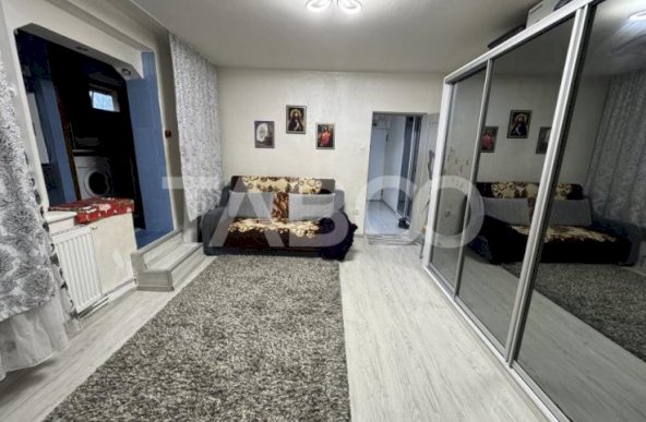 Apartament cu 2 camere 42 mpu cu pivnita langa Cedonia Sibiu