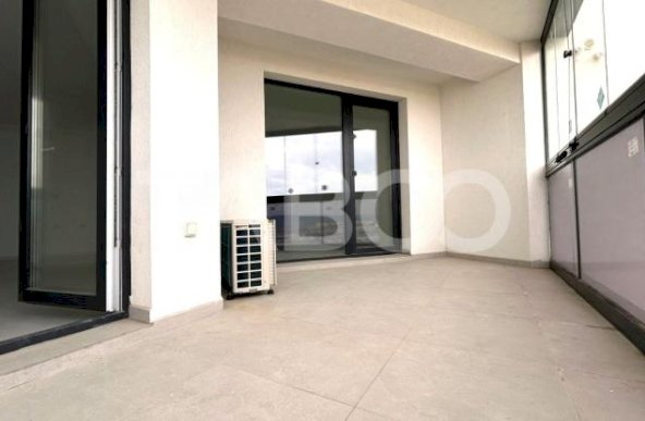 Apartament de vanzare cu 3 camere 2 bai 2 balcoane loc parcare Sibiu