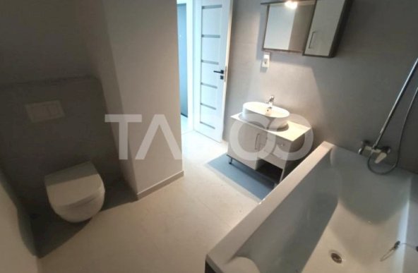 Apartament cu 3 camere 2 balcoane - parcare si incalzire in pardosea