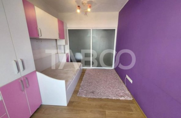 Apartament decomandat de vanzare 2 camere balcon Doamna Stanca