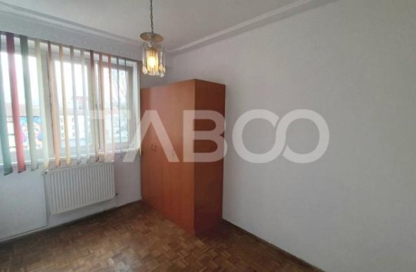 Apartament de vanzare 2 camere balcon Sibiu zona Mihai Viteazul