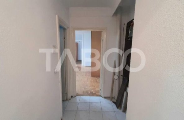 Apartament de vanzare 2 camere balcon Sibiu zona Mihai Viteazul