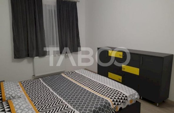 Apartament 2 camere de vanzare decomandat 47 mp zona Tractorul