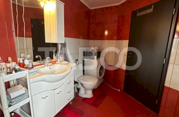 Apartament 3 camere 2 bai zona Vasile Aaron Sibiu 112 mpu 