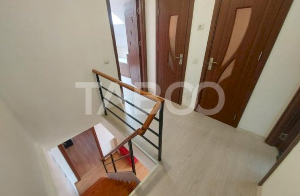 Apartament de vanzare 4 camere decomandate 2 bai zona Mihai Viteazu