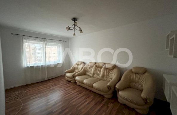 Apartament spatios cu 3 camere si 2 bai in Vasile Aaron