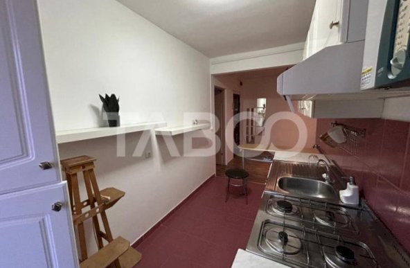 Apartament spatios cu 3 camere si 2 bai in Vasile Aaron