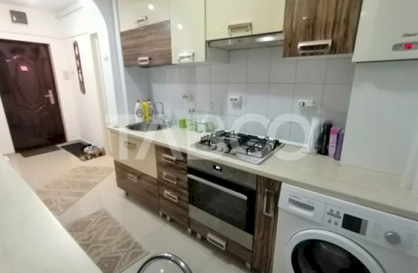 Apartament 2 camere de vanzare mobilat si utilat in zona Mihai Viteazu