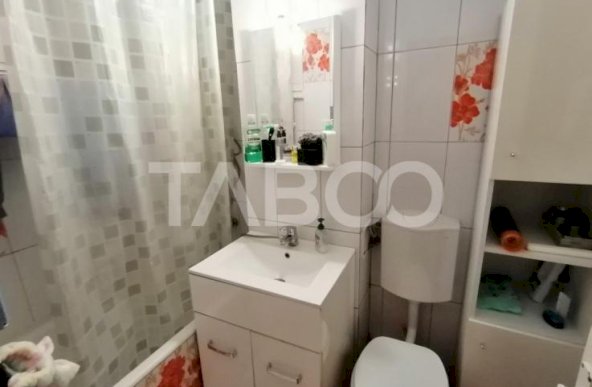 Apartament 2 camere de vanzare mobilat si utilat in zona Mihai Viteazu