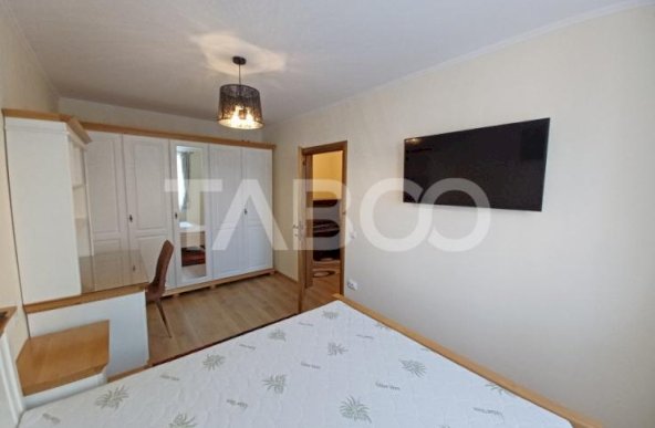 Apartament cu 3 camere modern renovat etajul 1 Centrul de Afaceri