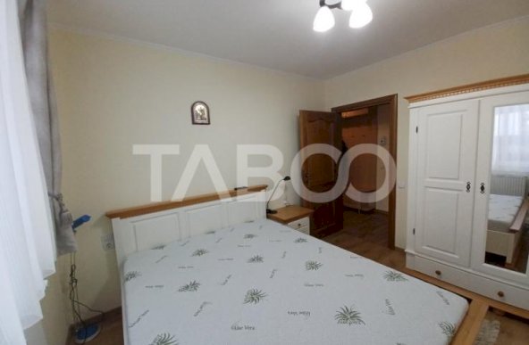 Apartament cu 3 camere modern renovat etajul 1 Centrul de Afaceri