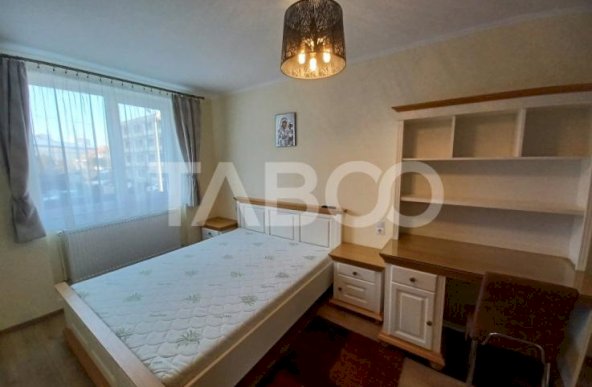 Apartament cu 3 camere modern renovat etajul 1 Centrul de Afaceri