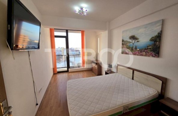 Penthouse 3 camere de vanzare 70 mpu terasa 58 mp zona Doamna Stanca