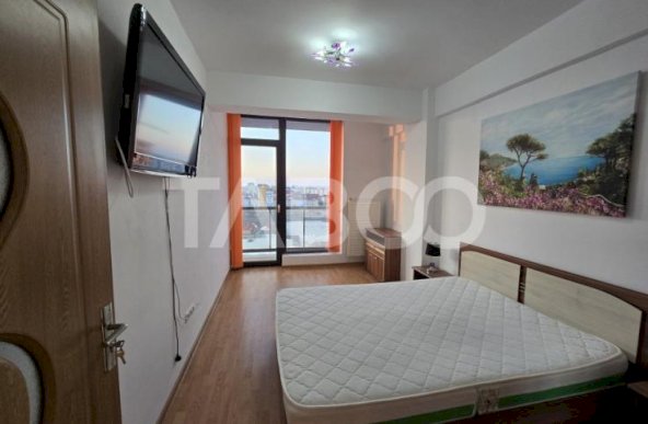 Penthouse 3 camere de vanzare 70 mpu terasa 58 mp zona Doamna Stanca