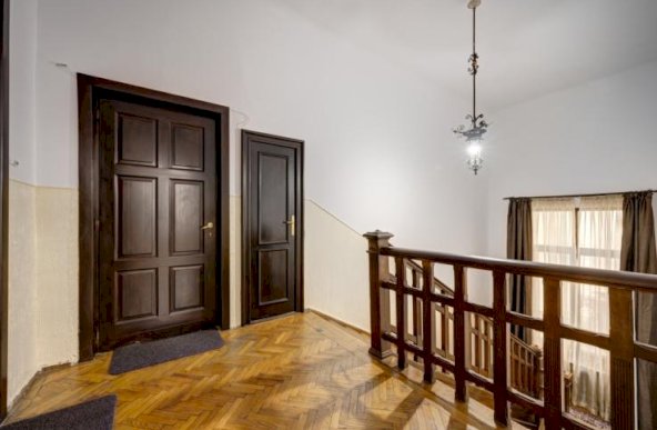 Apartament 5 camere, spațiul de activitate al firmei TALE de langa Parcul Ioanid