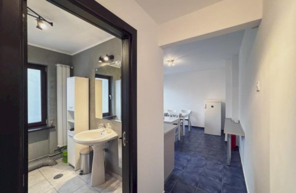 Apartament 5 camere, spațiul de activitate al firmei TALE de langa Parcul Ioanid