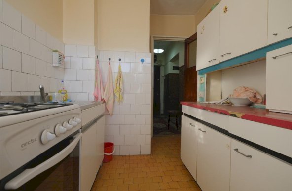 Sos. Colentina - Obor, apartament 2 camere decomandate, etaj 5