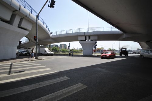 Autostrazile din Romania ar putea fi taxate din 2013