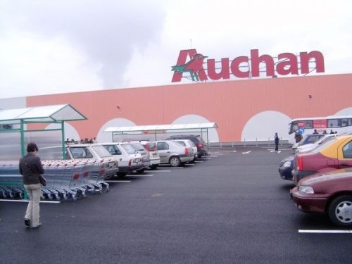 Auchan cumpara de la NEPI un hipermarket din Pitesti cu 28,7 mil. euro