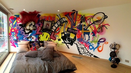Cum să îţi decorezi casa cu... graffiti?