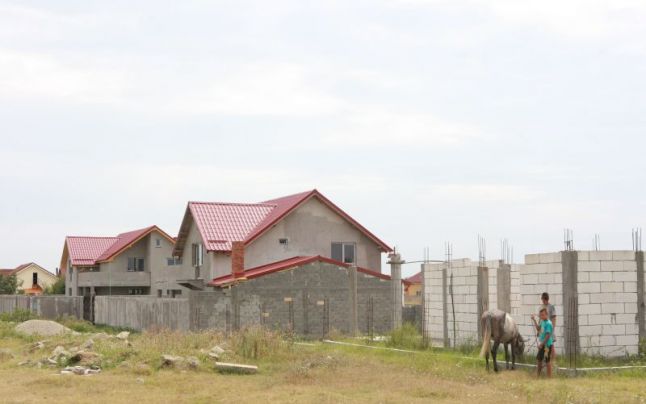 Casele se mai pot construi doar cu diriginte de şantier  