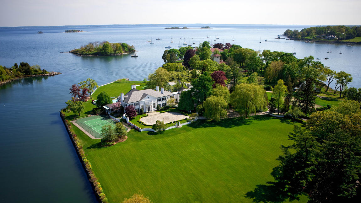 Casa in care au locuit Donald si Ivana Trump, de vanzare pentru 45 de milioane de dolari